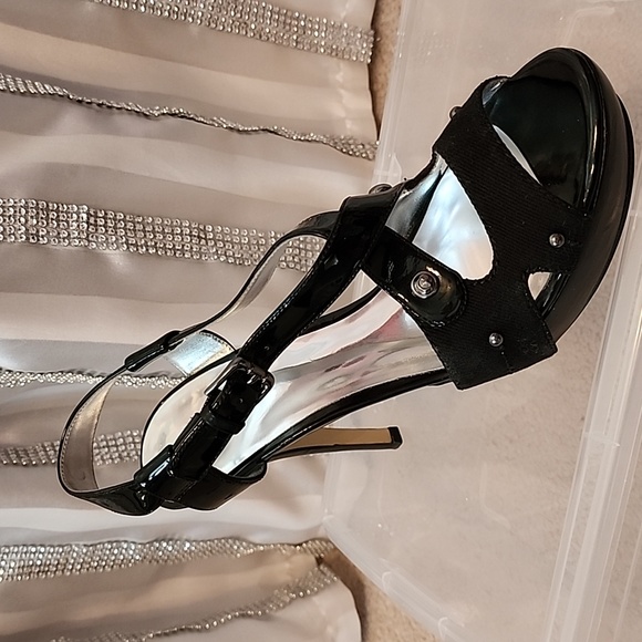 Guess Shoes - Guess black material and patent leather heels- worn once